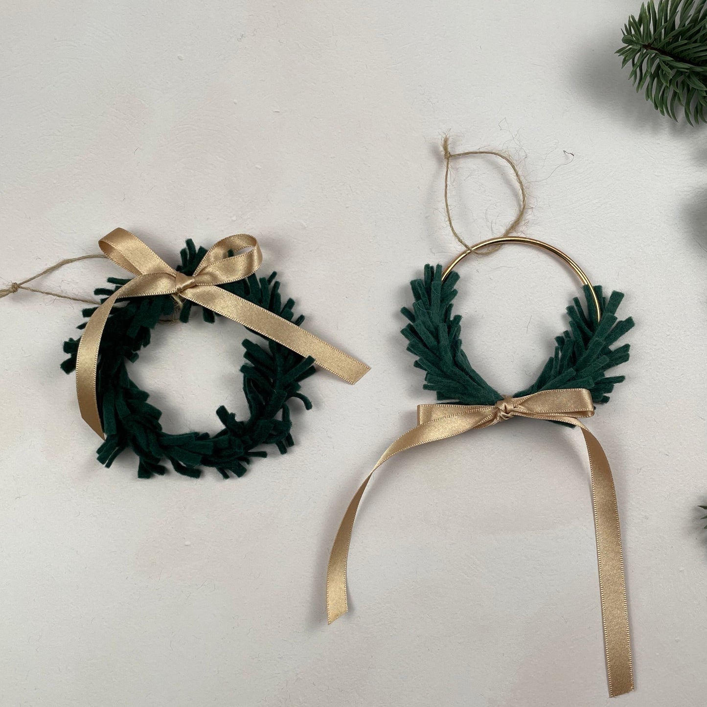 Mini Wreath Decoration - fully adorned with felt sprigs