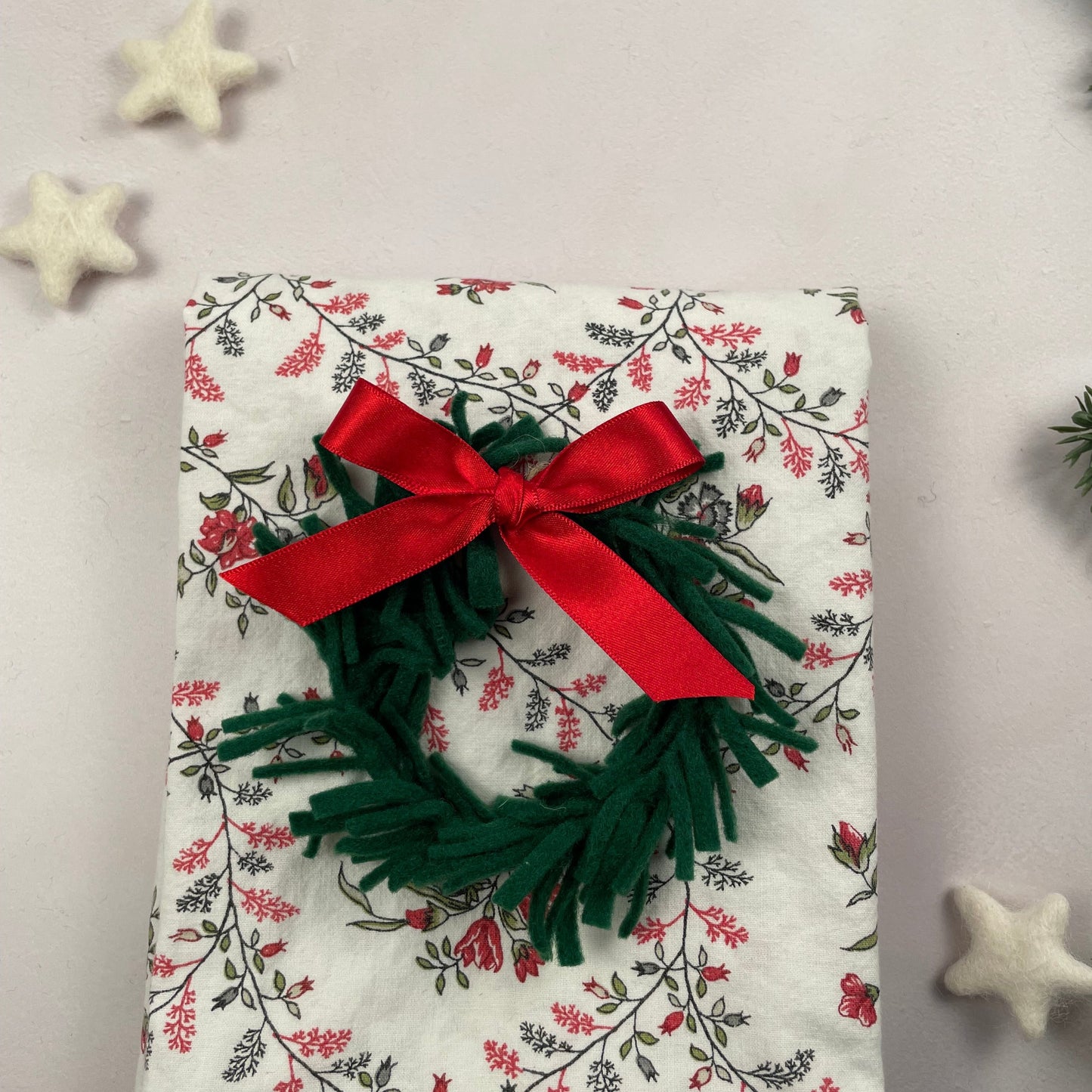 Mini Wreath Decoration - fully adorned with felt sprigs